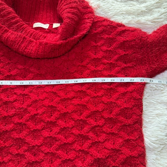 Anthropologie Sleeping on Snow Red Chunky Torridon Turtleneck Sweater Medium - Picture 9 of 10